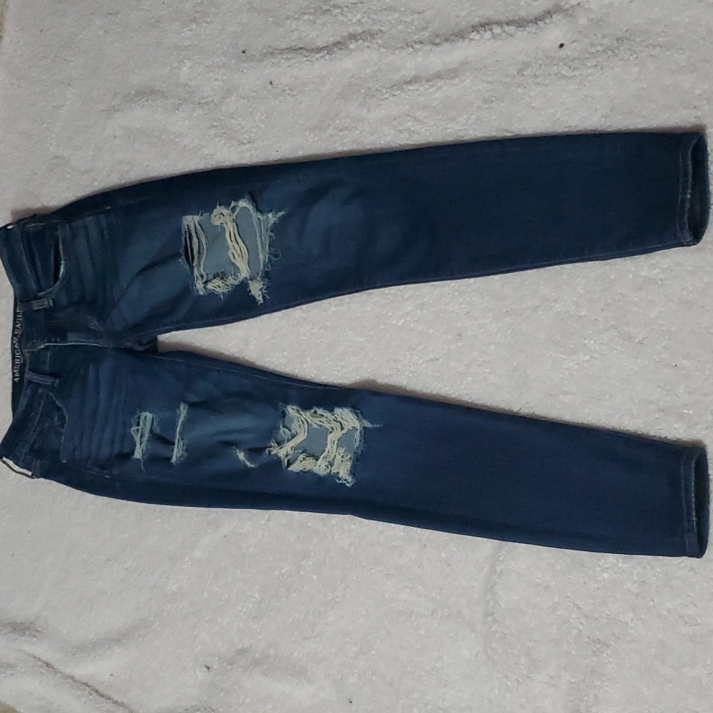 American Eagle Size 6  strechy Skinny Jeans